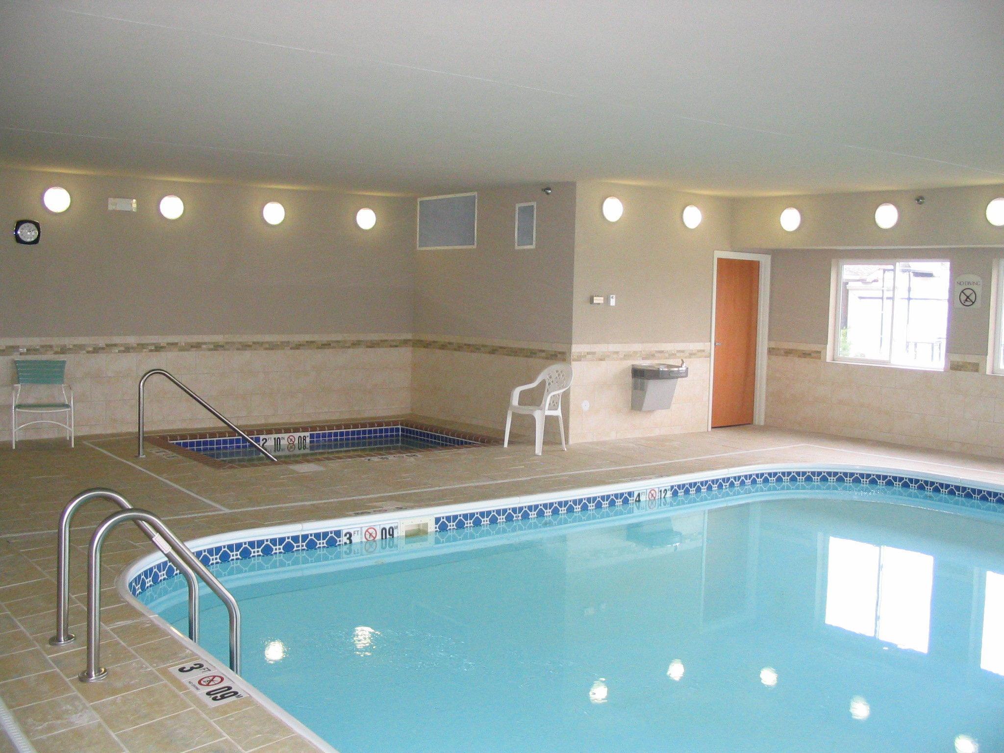 Holiday Express By Ihg Hotel Jamestown