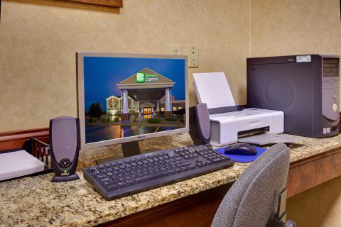 Holiday Express By Ihg 2* Jamestown